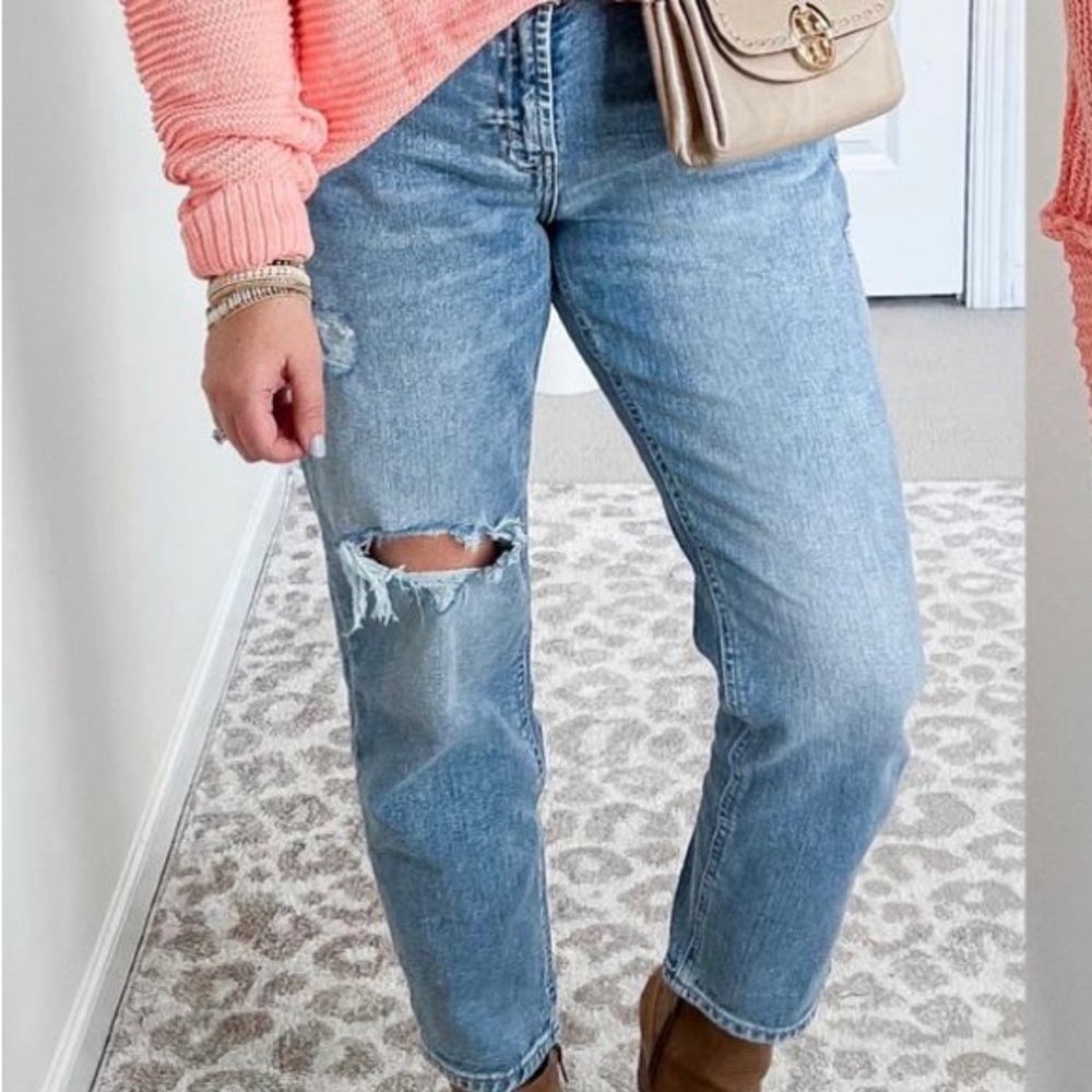 Old Navy NWT mid rise boyfriend jeans